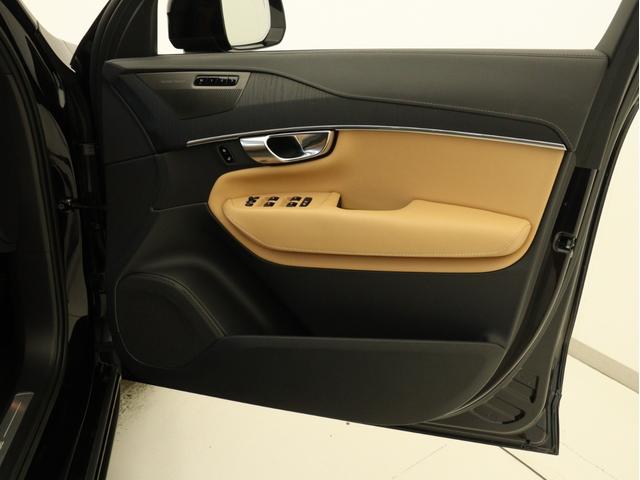 ＸＣ９０ リチャージアルテメットＴ８ＡＷＤプラグインハイブリド　ＰＨＥＶ　サンルーフ　エアサス　３列７人乗り　Ｇｏｏｇｌｅ搭載　ドラレコ　茶革　ｈａｒｍａｎ／ｋａｒｄｏｎ　前後シートヒーター　ステアリングホイールヒーター　クリスタルシフトノブ　２２インチＡＷ（43枚目）