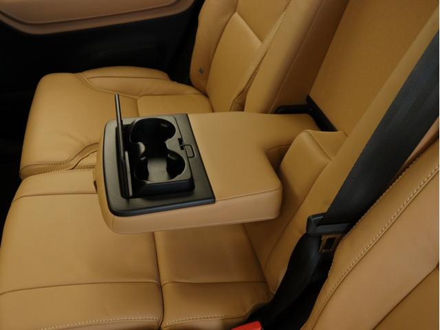 ＸＣ９０ リチャージアルテメットＴ８ＡＷＤプラグインハイブリド　ＰＨＥＶ　サンルーフ　エアサス　３列７人乗り　Ｇｏｏｇｌｅ搭載　ドラレコ　茶革　ｈａｒｍａｎ／ｋａｒｄｏｎ　前後シートヒーター　ステアリングホイールヒーター　クリスタルシフトノブ　２２インチＡＷ（44枚目）