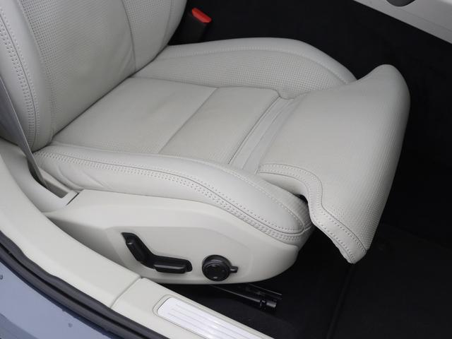 V60 ウルトラ B4 B&Wプレミアムサウンド Google搭載 ドラレコ 48V 白革 クリスタルシフトノブ 前後シートヒーター ステアリングヒーター リラクゼーション機能 ベンチレーション機能 パワーテールゲート(37枚目)