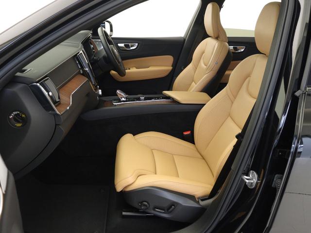 XC60 リチャージアルティメトT6AWDプラグインハイブリド PHEV サンルーフ B&W エアサス Google搭載 ドラレコ 21インチダイヤモンドカットAW リニアライムウッドパネル クリスタルシフトノブ リラクゼーション機能 ワイヤレススマホチャージ(14枚目)