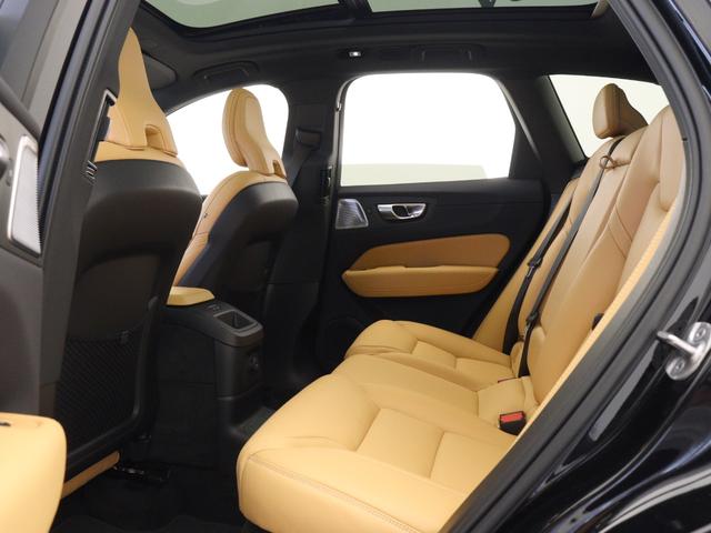 XC60 リチャージアルティメトT6AWDプラグインハイブリド PHEV サンルーフ B&W エアサス Google搭載 ドラレコ 21インチダイヤモンドカットAW リニアライムウッドパネル クリスタルシフトノブ リラクゼーション機能 ワイヤレススマホチャージ(15枚目)