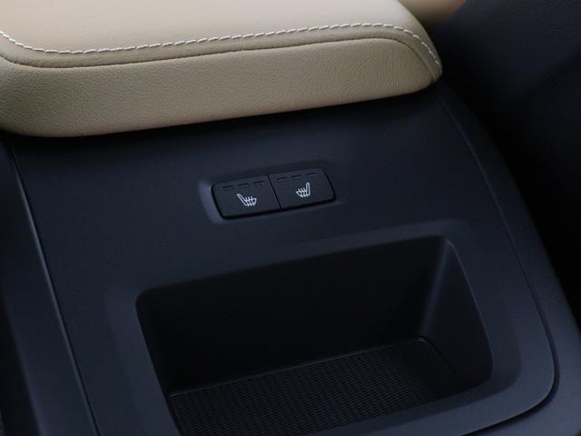 XC60 リチャージアルティメトT6AWDプラグインハイブリド PHEV サンルーフ B&W エアサス Google搭載 ドラレコ 21インチダイヤモンドカットAW リニアライムウッドパネル クリスタルシフトノブ リラクゼーション機能 ワイヤレススマホチャージ(16枚目)