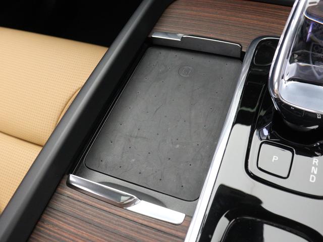 XC60 リチャージアルティメトT6AWDプラグインハイブリド PHEV サンルーフ B&W エアサス Google搭載 ドラレコ 21インチダイヤモンドカットAW リニアライムウッドパネル クリスタルシフトノブ リラクゼーション機能 ワイヤレススマホチャージ(21枚目)