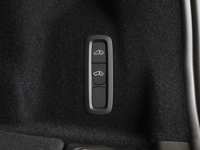 XC60 リチャージアルティメトT6AWDプラグインハイブリド PHEV サンルーフ B&W エアサス Google搭載 ドラレコ 21インチダイヤモンドカットAW リニアライムウッドパネル クリスタルシフトノブ リラクゼーション機能 ワイヤレススマホチャージ(34枚目)