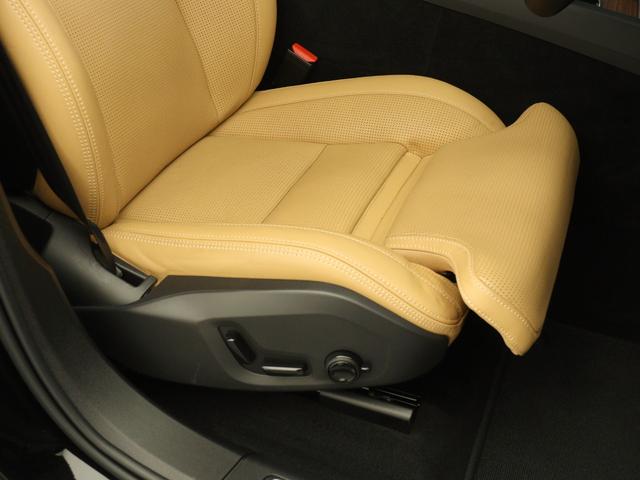 XC60 リチャージアルティメトT6AWDプラグインハイブリド PHEV サンルーフ B&W エアサス Google搭載 ドラレコ 21インチダイヤモンドカットAW リニアライムウッドパネル クリスタルシフトノブ リラクゼーション機能 ワイヤレススマホチャージ(38枚目)