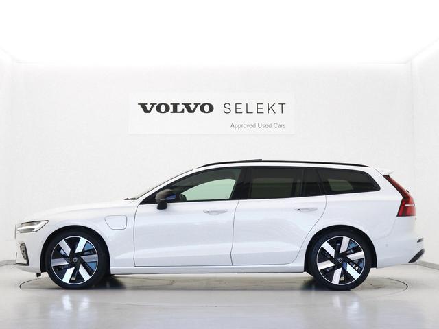 V60 PHEV サンルーフ Google搭載 前後純正ドラレコ 白革 リラクゼーション機能 クリスタルシフトノブ リニアライムウッドパネル 19インチAW 前後シートヒーター ステアリングホイールヒーター(6枚目)