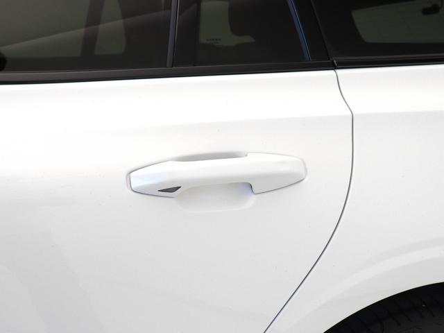 V60 PHEV サンルーフ Google搭載 前後純正ドラレコ 白革 リラクゼーション機能 クリスタルシフトノブ リニアライムウッドパネル 19インチAW 前後シートヒーター ステアリングホイールヒーター(27枚目)