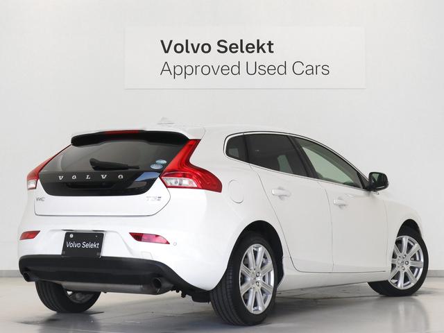 V40 T3 インスクリプション 2019年モデル ドラレコ harman/kardon モダンウッドパネル シートヒーター リアビューカメラ LEDヘッドライト パドルシフト 17インチAW レーンキープ 追従クルーズコントロール(6枚目)