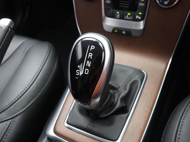 V40 T3 インスクリプション 2019年モデル ドラレコ harman/kardon モダンウッドパネル シートヒーター リアビューカメラ LEDヘッドライト パドルシフト 17インチAW レーンキープ 追従クルーズコントロール(19枚目)