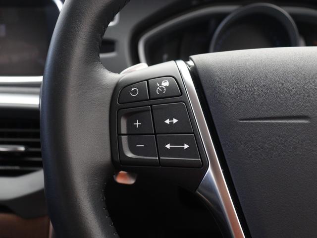 V40 T3 インスクリプション 2019年モデル ドラレコ harman/kardon モダンウッドパネル シートヒーター リアビューカメラ LEDヘッドライト パドルシフト 17インチAW レーンキープ 追従クルーズコントロール(20枚目)