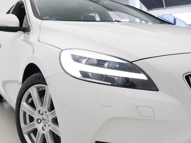 V40 T3 インスクリプション 2019年モデル ドラレコ harman/kardon モダンウッドパネル シートヒーター リアビューカメラ LEDヘッドライト パドルシフト 17インチAW レーンキープ 追従クルーズコントロール(24枚目)