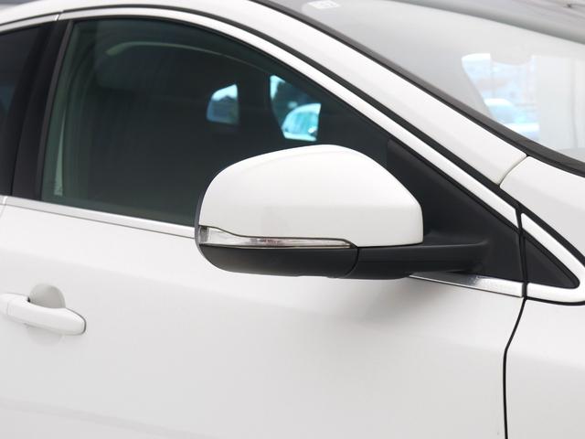 V40 T3 インスクリプション 2019年モデル ドラレコ harman/kardon モダンウッドパネル シートヒーター リアビューカメラ LEDヘッドライト パドルシフト 17インチAW レーンキープ 追従クルーズコントロール(25枚目)