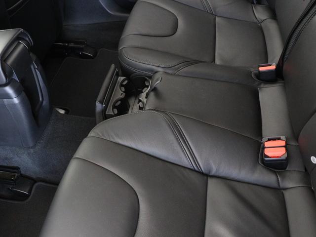 V40 T3 インスクリプション 2019年モデル ドラレコ harman/kardon モダンウッドパネル シートヒーター リアビューカメラ LEDヘッドライト パドルシフト 17インチAW レーンキープ 追従クルーズコントロール(40枚目)