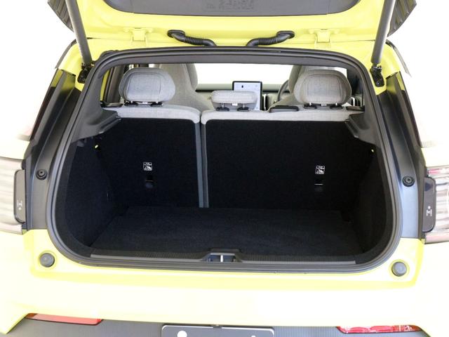 EX30 ウルトラシングルモーター エクステンデッドレンジ 電気自動車 パノラマガラスルーフ Google搭載 前後純正ドラレコ モスイエロー 20インチダイヤモンドカットAW harman/kardon シートヒーター ステアリングホイールヒーター(12枚目)