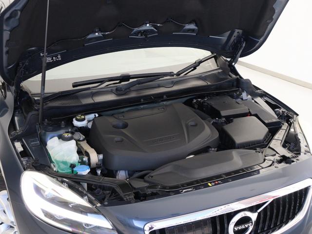 V40 クロスカントリー D4 サマム ディーゼルエンジン 2018年モデル 白革 harman/kardon モダンウッドパネル フロントパワーシート シートヒーター リアビューカメラ LEDヘッドライト パドルシフト PCCキーレス(22枚目)
