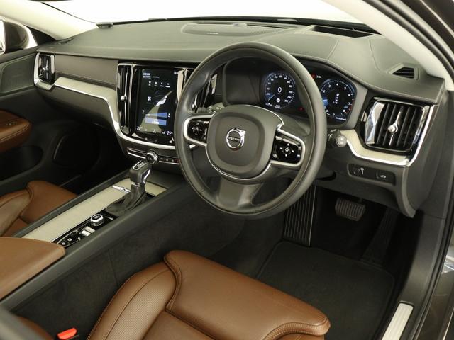 Ｖ６０ クロスカントリー　Ｔ５　ＡＷＤ　プロ　サンルーフ　プラスＰＫＧ　ドラレコ　マルーンブラウン革　前後シートヒーター　ステアリングヒーター　リラクゼーション機能　ベンチレーション機能　１９インチＡＷ　パワーテールゲート　３６０°カメラ（37枚目）
