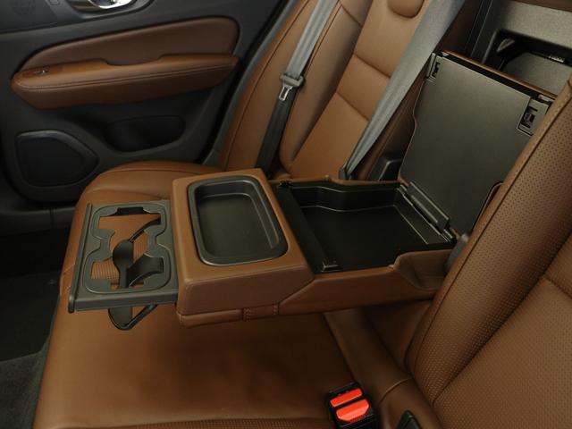 Ｖ６０ クロスカントリー　Ｔ５　ＡＷＤ　プロ　サンルーフ　プラスＰＫＧ　ドラレコ　マルーンブラウン革　前後シートヒーター　ステアリングヒーター　リラクゼーション機能　ベンチレーション機能　１９インチＡＷ　パワーテールゲート　３６０°カメラ（39枚目）