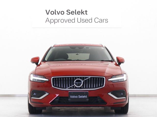 Ｖ６０ Ｂ５　インスクリプション　Ｂ５エンジン　クライメートＰＫＧ　ドラレコ　４８Ｖ　前後シートヒーター　ステアリングヒーター　ｈａｒｍａｎ／ｋａｒｄｏｎ　リラクゼーション機能　クリスタルシフトノブ　ウッドパネル　１８インチＡＷ（8枚目）