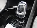 リチャージ　アルティメットツインモーター　電気自動車　パノラマルーフ　ピクセルＬＥＤ　ｈａｒｍａｎ／ｋａｒｄｏｎ　前後シートヒーター　ステアリングホイールヒーター　クリスタルシフトノブ　ワイヤレススマートフォンチャージ　パワーテールゲート（27枚目）