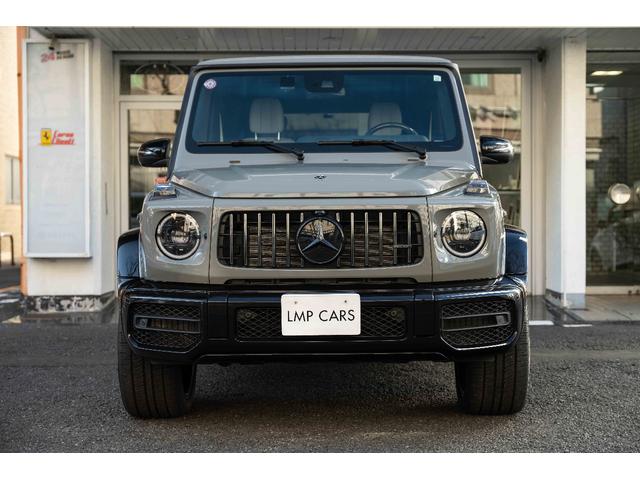 Ｇクラス Ｇ６３　ｍａｎｕｆａｋｔｕｒプログラム＋　正規ディーラー車　ＡＭＧ世田谷スペシャルオーダー　２２インチマイバッハデザインアルミ（純正アルミ有り）　ホワイトエクスクルーシブナッパレザーシート　カーボンインテリア（2枚目）