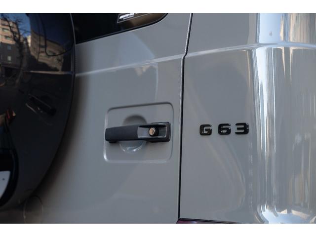Ｇクラス Ｇ６３　ｍａｎｕｆａｋｔｕｒプログラム＋　正規ディーラー車　ＡＭＧ世田谷スペシャルオーダー　２２インチマイバッハデザインアルミ（純正アルミ有り）　ホワイトエクスクルーシブナッパレザーシート　カーボンインテリア（25枚目）