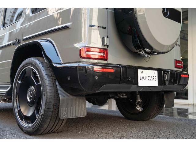 Ｇクラス Ｇ６３　ｍａｎｕｆａｋｔｕｒプログラム＋　正規ディーラー車　ＡＭＧ世田谷スペシャルオーダー　２２インチマイバッハデザインアルミ（純正アルミ有り）　ホワイトエクスクルーシブナッパレザーシート　カーボンインテリア（26枚目）