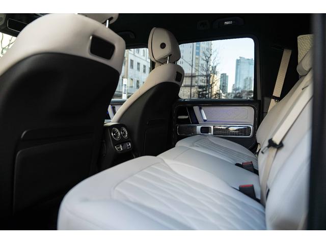 Ｇクラス Ｇ６３　ｍａｎｕｆａｋｔｕｒプログラム＋　正規ディーラー車　ＡＭＧ世田谷スペシャルオーダー　２２インチマイバッハデザインアルミ（純正アルミ有り）　ホワイトエクスクルーシブナッパレザーシート　カーボンインテリア（46枚目）