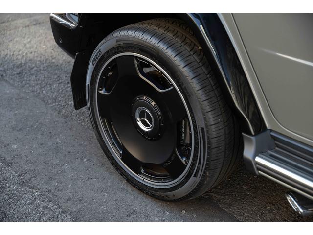 Ｇクラス Ｇ６３　ｍａｎｕｆａｋｔｕｒプログラム＋　正規ディーラー車　ＡＭＧ世田谷スペシャルオーダー　２２インチマイバッハデザインアルミ（純正アルミ有り）　ホワイトエクスクルーシブナッパレザーシート　カーボンインテリア（54枚目）
