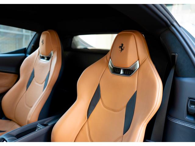 ２９６ＧＴＢ ベースグレード　Ｆ１　ＤＣＴ　左Ｈ　Ｆリフター　ＬＥＤカーボンステア　パドルシフトトリコロールカラー　ＧＲＩＧＩＯ　ＳＣＵＲＯ　／　クオイオ　ＥＬＥリヤビューミラー　ブラックフランシングホース　ダイヤモンドホイール（14枚目）