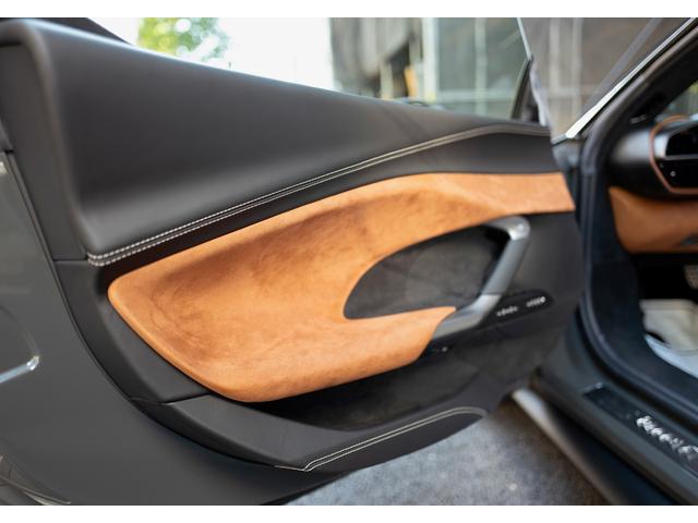 ２９６ＧＴＢ ベースグレード　Ｆ１　ＤＣＴ　左Ｈ　Ｆリフター　ＬＥＤカーボンステア　パドルシフトトリコロールカラー　ＧＲＩＧＩＯ　ＳＣＵＲＯ　／　クオイオ　ＥＬＥリヤビューミラー　ブラックフランシングホース　ダイヤモンドホイール（75枚目）