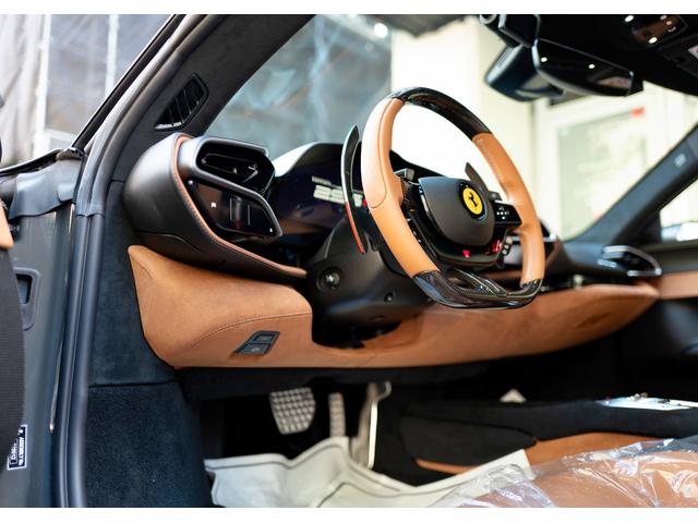 ２９６ＧＴＢ ベースグレード　Ｆ１　ＤＣＴ　左Ｈ　Ｆリフター　ＬＥＤカーボンステア　パドルシフトトリコロールカラー　ＧＲＩＧＩＯ　ＳＣＵＲＯ　／　クオイオ　ＥＬＥリヤビューミラー　ブラックフランシングホース　ダイヤモンドホイール（79枚目）