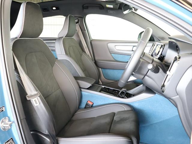 Ｃ４０リチャージ リチャージ　ツイン　２０２２年モデル　ＢＥＶ　パノラマルーフ　純正前後ドラレコ　スウェードシート　ｈａｒｍａｎ／ｋａｒｄｏｎ　Ｇｏｏｇｌｅナビ　３６０°ビューカメラ　パワーシート　シートヒーター　ステアリングヒーター（7枚目）