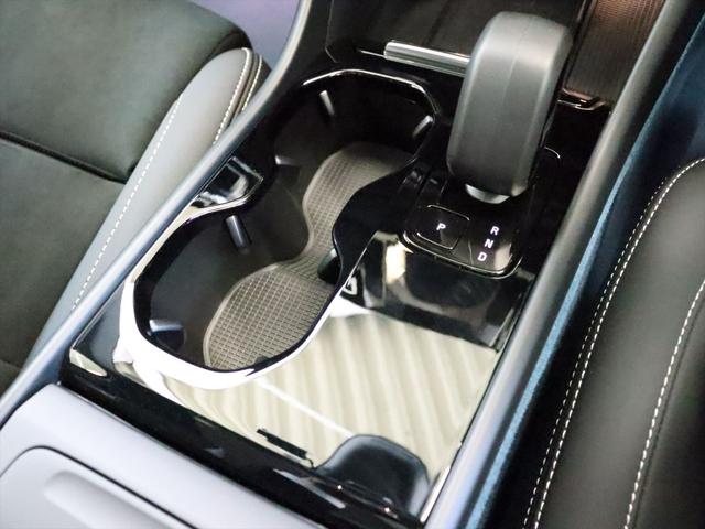 Ｃ４０リチャージ リチャージ　ツイン　２０２２年モデル　ＢＥＶ　パノラマルーフ　純正前後ドラレコ　スウェードシート　ｈａｒｍａｎ／ｋａｒｄｏｎ　Ｇｏｏｇｌｅナビ　３６０°ビューカメラ　パワーシート　シートヒーター　ステアリングヒーター（12枚目）