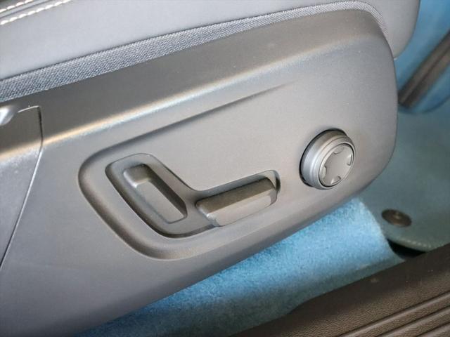 Ｃ４０リチャージ リチャージ　ツイン　２０２２年モデル　ＢＥＶ　パノラマルーフ　純正前後ドラレコ　スウェードシート　ｈａｒｍａｎ／ｋａｒｄｏｎ　Ｇｏｏｇｌｅナビ　３６０°ビューカメラ　パワーシート　シートヒーター　ステアリングヒーター（35枚目）