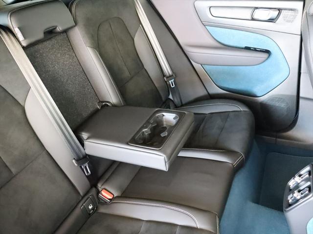 Ｃ４０リチャージ リチャージ　ツイン　２０２２年モデル　ＢＥＶ　パノラマルーフ　純正前後ドラレコ　スウェードシート　ｈａｒｍａｎ／ｋａｒｄｏｎ　Ｇｏｏｇｌｅナビ　３６０°ビューカメラ　パワーシート　シートヒーター　ステアリングヒーター（41枚目）