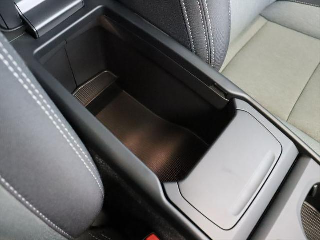 ＸＣ４０ プラス　プロ　Ｂ３　２０２３年モデル　ＭＨＥＶ　純正前後ドラレコ　テキスタイルシート　Ｇｏｏｇｌｅナビ　３６０°ビューカメラ　パワーシート　シートヒーター　ステアリングヒーター　ハンズフリーテールゲート（34枚目）