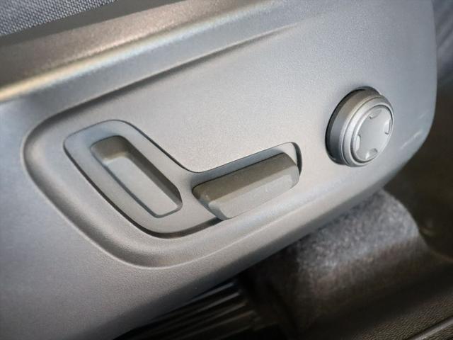 ＸＣ４０ プラス　プロ　Ｂ３　２０２３年モデル　ＭＨＥＶ　純正前後ドラレコ　テキスタイルシート　Ｇｏｏｇｌｅナビ　３６０°ビューカメラ　パワーシート　シートヒーター　ステアリングヒーター　ハンズフリーテールゲート（35枚目）