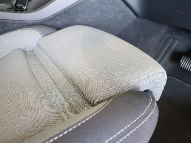 ＸＣ４０ プラス　プロ　Ｂ３　２０２３年モデル　ＭＨＥＶ　純正前後ドラレコ　テキスタイルシート　Ｇｏｏｇｌｅナビ　３６０°ビューカメラ　パワーシート　シートヒーター　ステアリングヒーター　ハンズフリーテールゲート（36枚目）