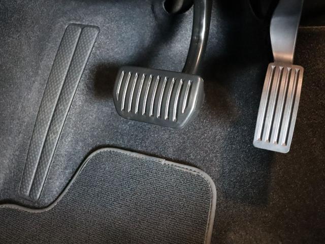 ＸＣ４０ プラス　プロ　Ｂ３　２０２３年モデル　ＭＨＥＶ　純正前後ドラレコ　テキスタイルシート　Ｇｏｏｇｌｅナビ　３６０°ビューカメラ　パワーシート　シートヒーター　ステアリングヒーター　ハンズフリーテールゲート（37枚目）