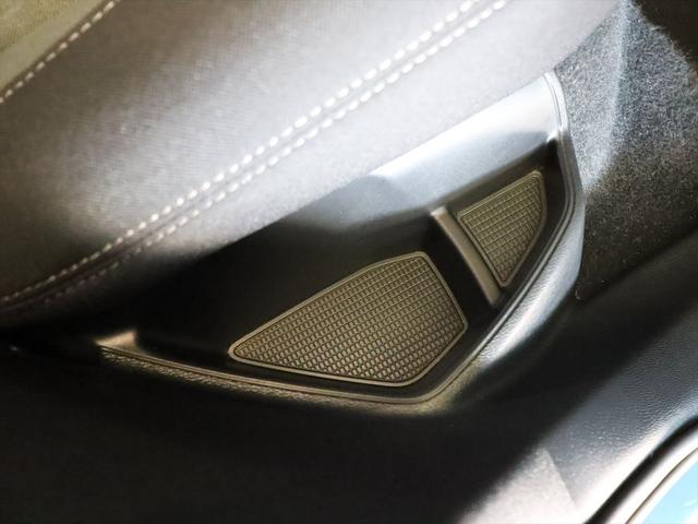 ＸＣ４０ プラス　プロ　Ｂ３　２０２３年モデル　ＭＨＥＶ　純正前後ドラレコ　テキスタイルシート　Ｇｏｏｇｌｅナビ　３６０°ビューカメラ　パワーシート　シートヒーター　ステアリングヒーター　ハンズフリーテールゲート（42枚目）