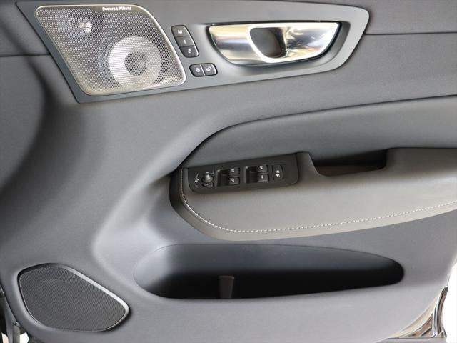 XC60 ウルトラ B5 AWD ダークエディション 2025年モデル MHEV パノラマルーフ Bowers&Wilkins ナッパレザー クリスタルシフトノブ Googleナビ 360°ビューカメラ パワーシート シートヒーター ステアリングヒーター(32枚目)