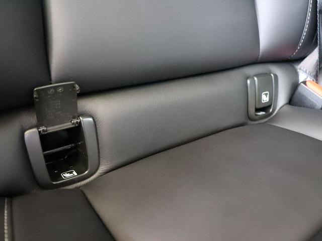 XC60 ウルトラ B5 AWD ダークエディション 2025年モデル MHEV パノラマルーフ Bowers&Wilkins ナッパレザー クリスタルシフトノブ Googleナビ 360°ビューカメラ パワーシート シートヒーター ステアリングヒーター(42枚目)