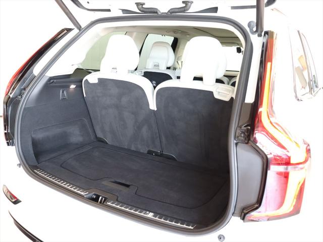 ＸＣ９０ ウルトラ　Ｔ８　ＡＷＤ　プラグインハイブリッド　２０２５年後期モデル　当店試乗車　ＰＨＥＶ　パノラマルーフ　純正前後ドラレコ　デジタルルームミラー　ナッパレザー　クリスタルシフトノブ　Ｇｏｏｇｌｅナビ　３６０°ビューカメラ　パワーシート（18枚目）