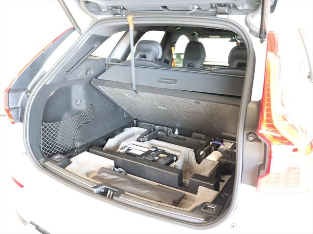 ＸＣ６０ Ｔ８　ポールスターエンジニアード　２０２２年モデル　ＰＨＥＶ　パノラマルーフ　ポールスターソフトウェア　純正前後ドラレコ　スポーツシート　オーリンズサス　Ｈａｒｍａｎ／Ｋａｒｄｏｎ　Ｇｏｏｇｌｅナビ　３６０°ビューカメラ　パワーシート（18枚目）