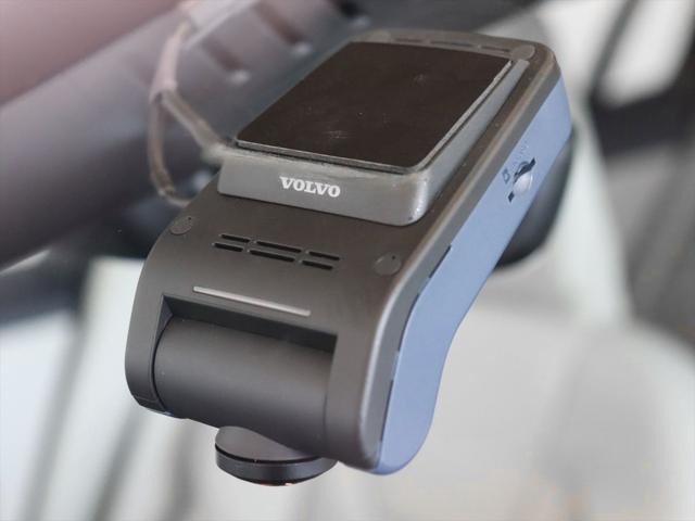 Ｖ６０ アルティメット　Ｂ４　２０２４年モデル　ＭＨＥＶ　純正前後ドラレコ　ナッパレザー　Ｈａｒｍａｎ／Ｋａｒｄｏｎ　クリスタルシフトノブ　Ｇｏｏｇｌｅナビ　３６０°ビューカメラ　パワーシート　シートヒーター　ステアリングヒーター（4枚目）