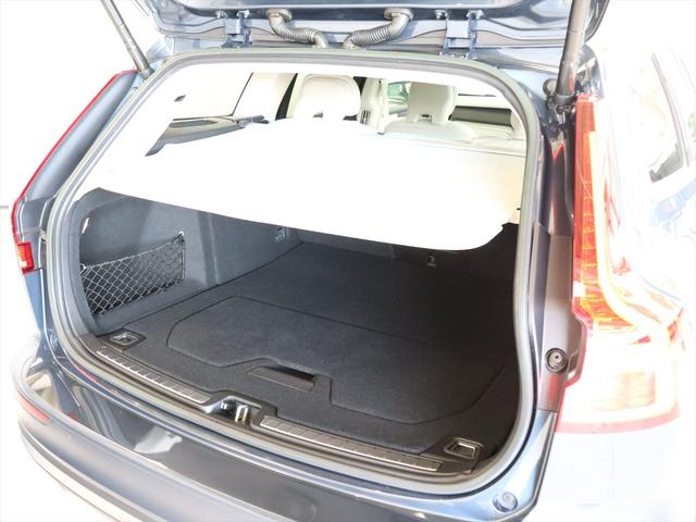 Ｖ６０ アルティメット　Ｂ４　２０２４年モデル　ＭＨＥＶ　純正前後ドラレコ　ナッパレザー　Ｈａｒｍａｎ／Ｋａｒｄｏｎ　クリスタルシフトノブ　Ｇｏｏｇｌｅナビ　３６０°ビューカメラ　パワーシート　シートヒーター　ステアリングヒーター（17枚目）