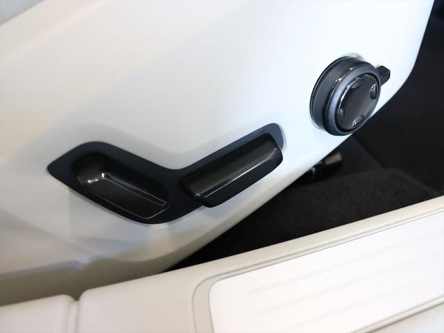 Ｖ６０ アルティメット　Ｂ４　２０２４年モデル　ＭＨＥＶ　純正前後ドラレコ　ナッパレザー　Ｈａｒｍａｎ／Ｋａｒｄｏｎ　クリスタルシフトノブ　Ｇｏｏｇｌｅナビ　３６０°ビューカメラ　パワーシート　シートヒーター　ステアリングヒーター（36枚目）