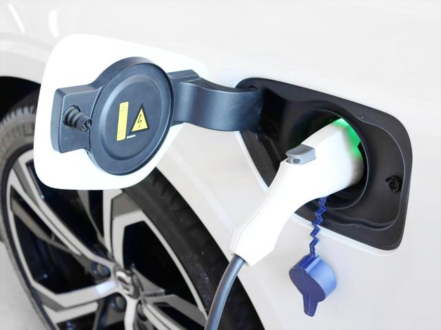 Ｖ６０ リチャジアルティメットＴ６ＡＷＤプラグインハイブリド　２０２３年モデル　ＰＨＥＶ　パノラマルーフ　純正前後ドラレコ　ナッパレザー　Ｈａｒｍａｎ／Ｋａｒｄｏｎ　クリスタルシフトノブ　Ｇｏｏｇｌｅナビ　３６０°ビューカメラ　パワーシート　シートヒーター（24枚目）