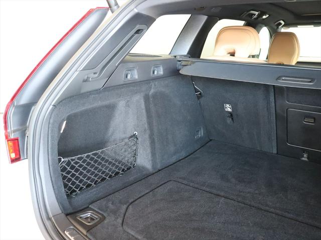 Ｖ６０ リチャジアルティメットＴ６ＡＷＤプラグインハイブリド　２０２３年モデル　ＰＨＥＶ　パノラマルーフ　純正前後ドラレコ　ナッパレザー　Ｈａｒｍａｎ／Ｋａｒｄｏｎ　クリスタルシフトノブ　Ｇｏｏｇｌｅナビ　３６０°ビューカメラ　パワーシート　シートヒーター（43枚目）