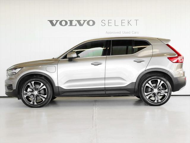 XC40 リチャージ PHV T5 インスクリプション 2021年モデル PHEV パノラマルーフ 純正前後ドラレコ 本革シート harman/kardon クリスタルシフトノブ HDDナビ 地デジTV AppleCarPlay対応 360°ビューカメラ(2枚目)